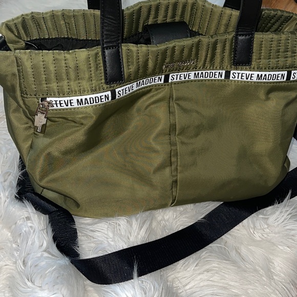 Steve Madden Handbags - Steve Madden purse